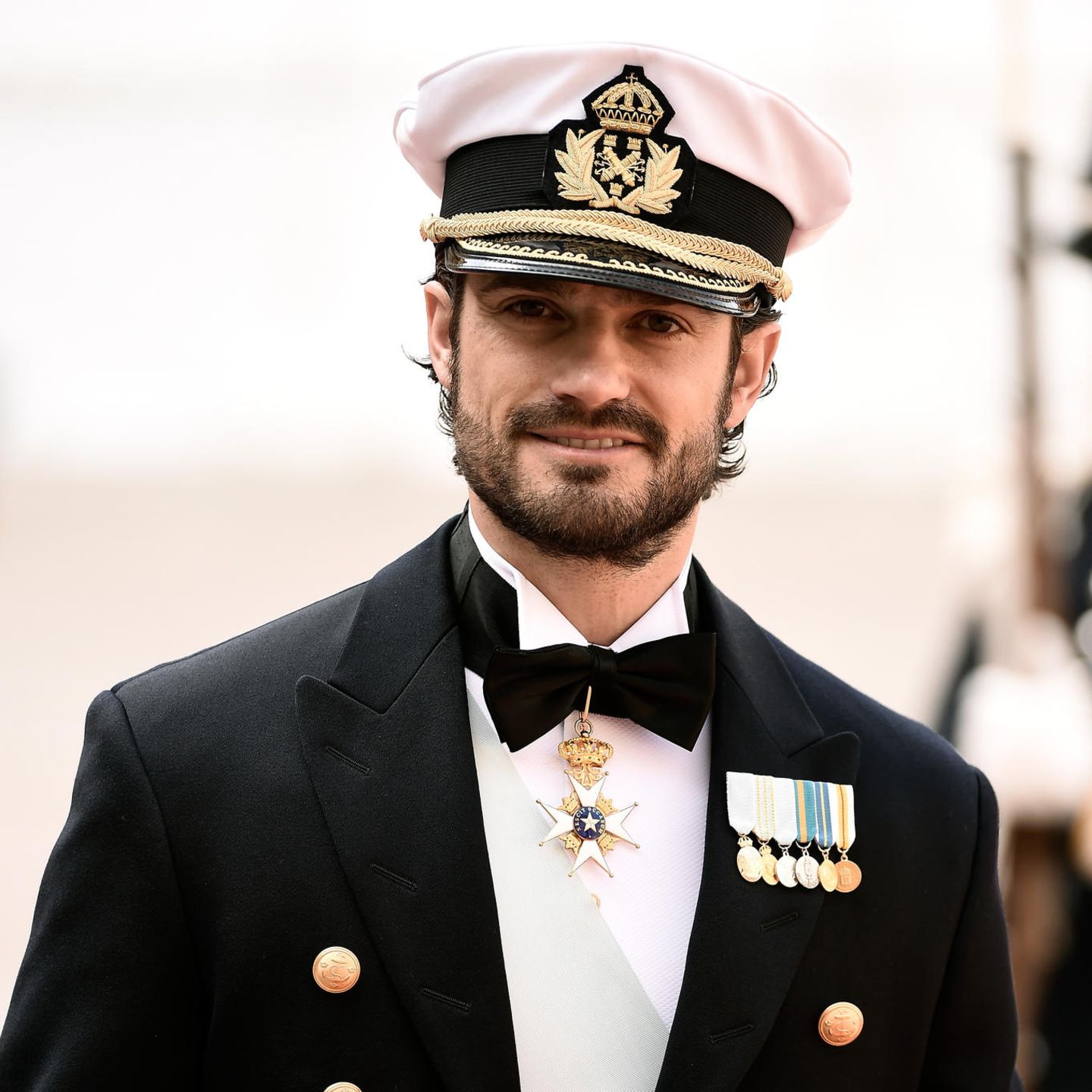 Promis mit und ohne Bart: Prinz Carl Philip von Schweden mit Bart