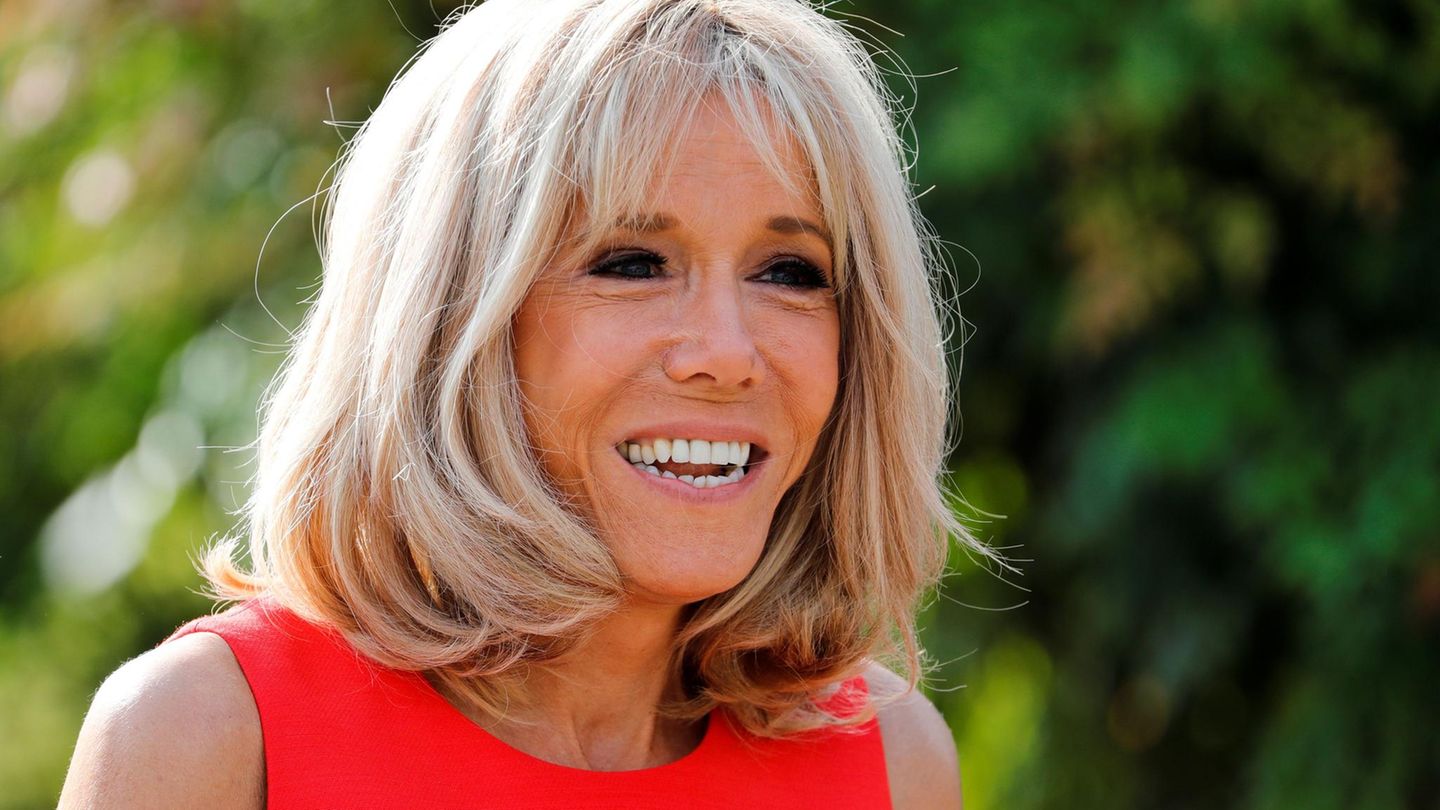 Brigitte Macron Joven