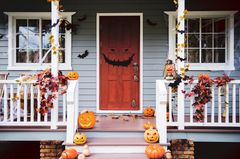 Halloween Deko basteln: geschmückte Veranda 1.4982