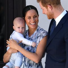 Herzogin Meghan und Prinz Harry zeigen Baby Archie in Afrika