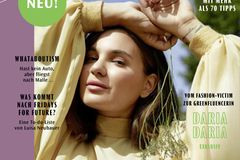 In BE GREEN, dem neuen Nachhaltigkeitsmagazin von BRIGITTE, lest ihr das exklusive Interview mit Greenfluencerin DariaDaria, in dem sie fordert: "Wir müssen Zeit neu definieren!" In BE GREEN, dem neuen Nachhaltigkeitsmagazin von BRIGITTE, lest ihr das exklusive Interview mit Greenfluencerin DariaDaria, in dem sie fordert: "Wir müssen Zeit neu definieren!"