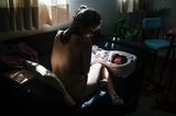 Gustavo Minas: Ein Vater dokumentiert die Geburt seiner Tochter