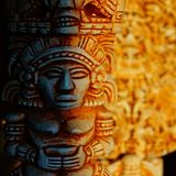 Maya-Horoskop: Eine Statue der Maya