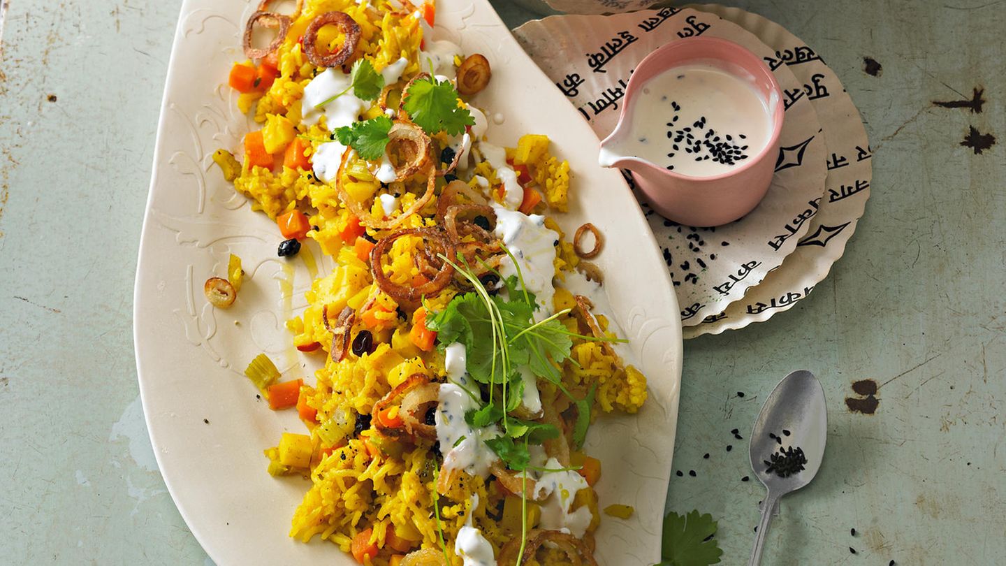 Pilaw mit Pastinaken und Buttermilch-Dip | BRIGITTE.de