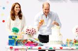 Herzogin Kate + Prinz William: vor einer Torte und Geschenken