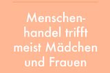 Vom weltweiten Menschenhandel sind sowohl Mädchen als auch Jungen betroffen. Doch unter den häufigsten Formen des Menschenhandels leiden vor allem Mädchen: Zu 79 Prozent sind sexuelle Ausbeutung und Zwangsprostitution dafür verantwortlich, dass Kinder verschleppt und versklavt werden.