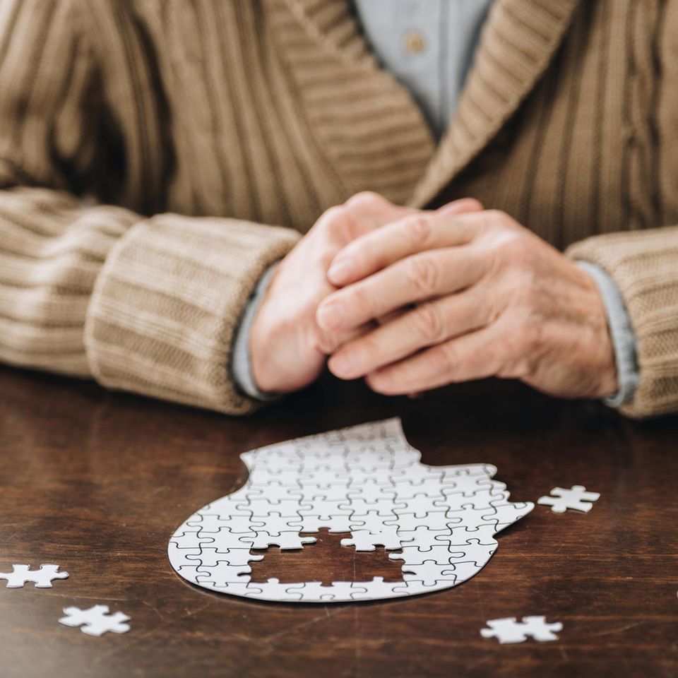Demenz: Tipps für Angehörige: Puzzle mit Lücken