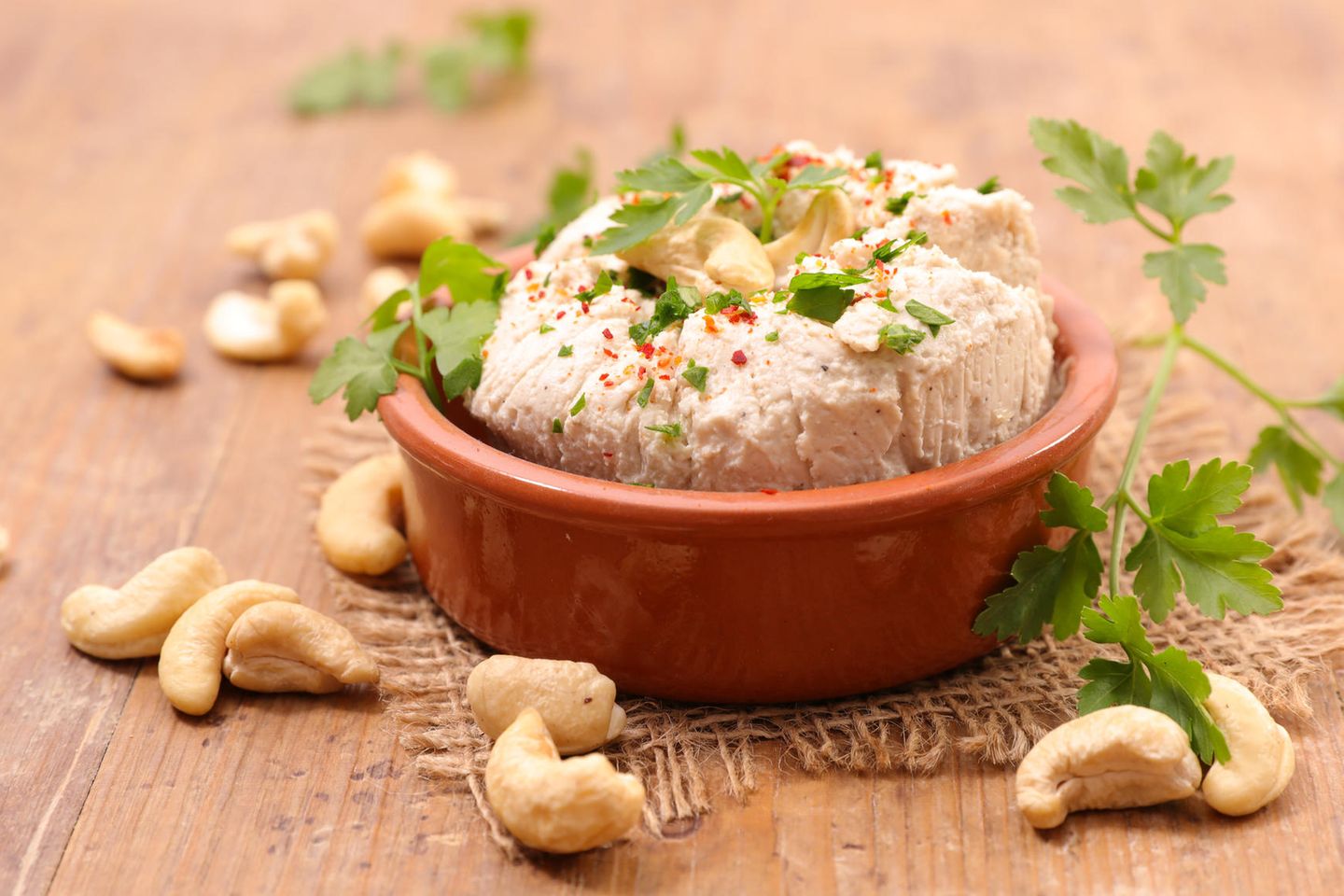 Vegane Frischkäse-Alternativen zum Selbermachen Vegane Frischkäse-Alternativen zum Selbermachen