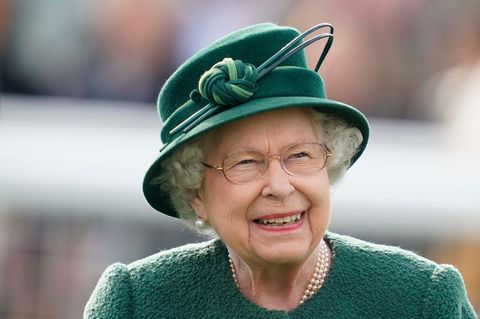 Queen Elizabeth II. schminkt sich stets selbst!