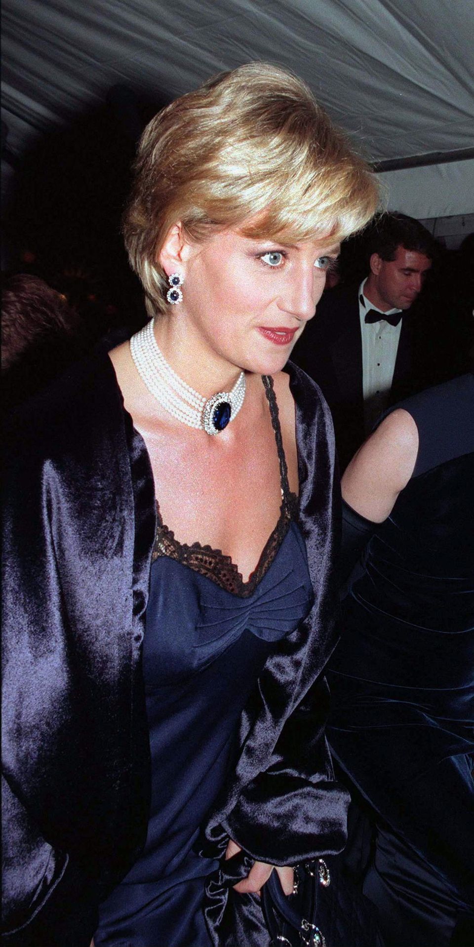 Lady Dianas Looks: Prinzessin Diana mit Ohrringen