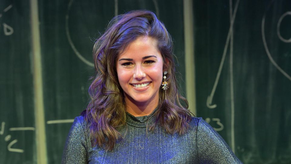 Sarah Lombardi leidet unter Selbstzweifeln: "Als Mama macht man so vieles falsch Sarah Lombardi leidet unter Selbstzweifeln: "Als Mama macht man so vieles falsch