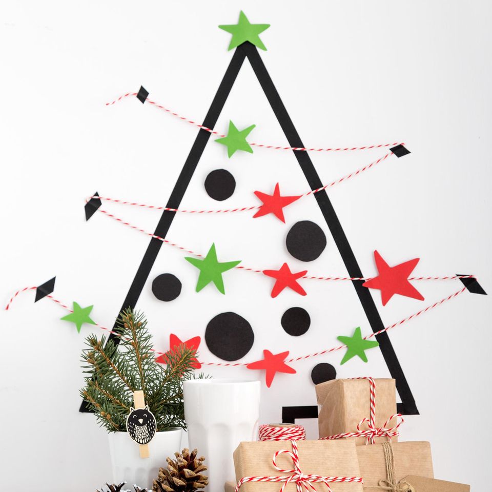 Weihnachten ohne Baum: Weihnachtsbaum aus Tape