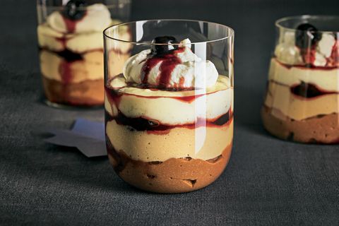 Dessert im Glas: Schoko-Mokka-Vanille-Flammeri-mit-Amarena