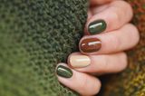 Fingernägel-Design: Nägel in Naturfarben lackiert