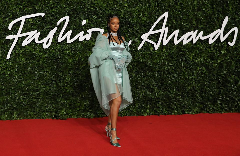 British Fashion Awards 2019: Rihanna auf dem roten Teppich