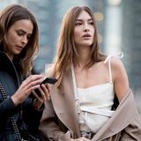 Italienerinnen bei der Fashion Week Milano