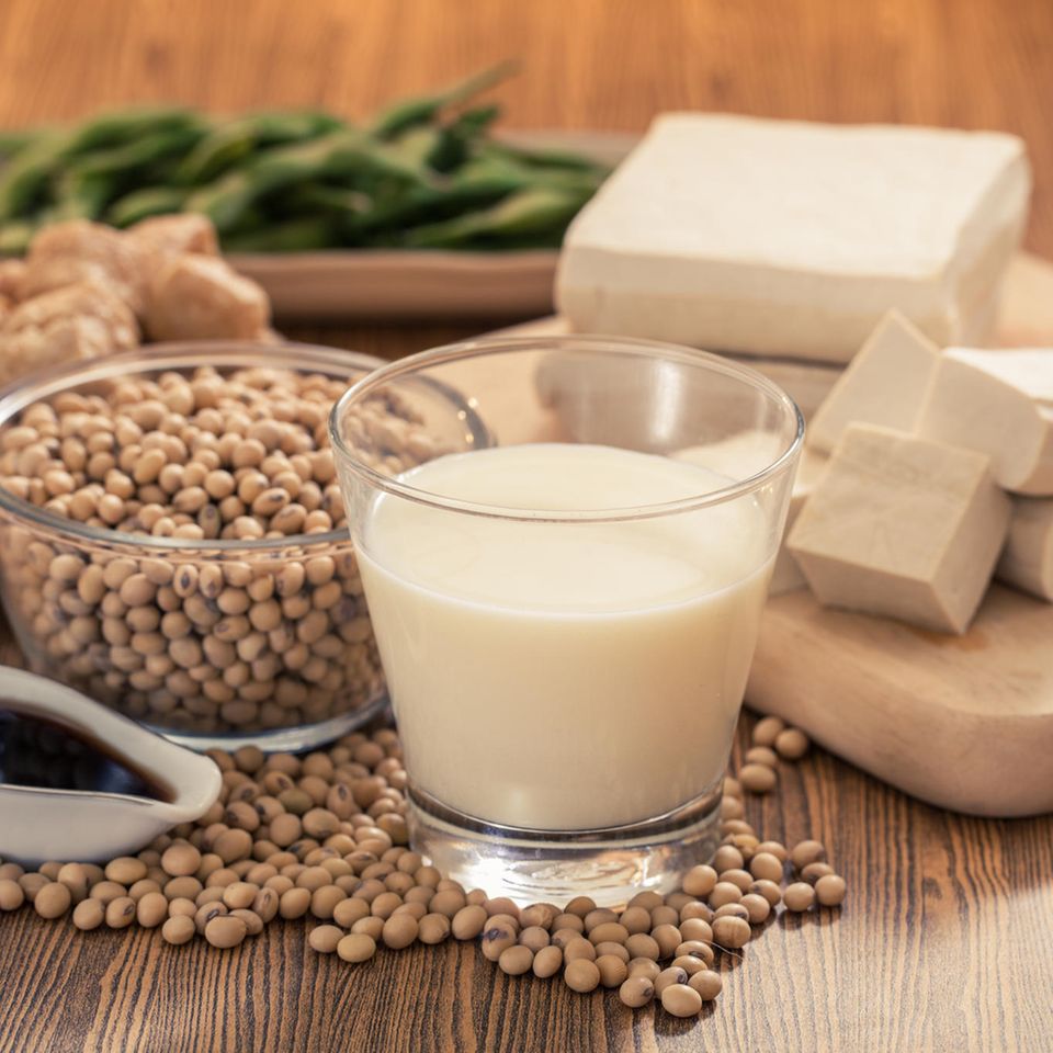 Sojamilch: Sojaprodukte auf dem Tisch