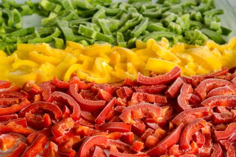 Paprika einfrieren: Rote, grüne und gelbe Paprika