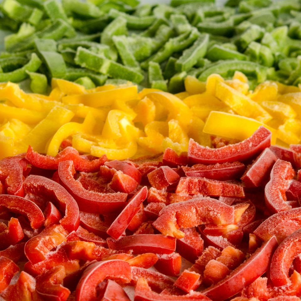 Paprika einfrieren: Rote, grüne und gelbe Paprika