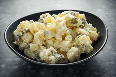 Kartoffelsalat mit Mayonnaise Kartoffelsalat mit Mayonnaise