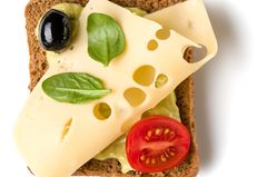 Kalorien im Frühstück: Schwarzbrot Schwarzbrot mit Käse