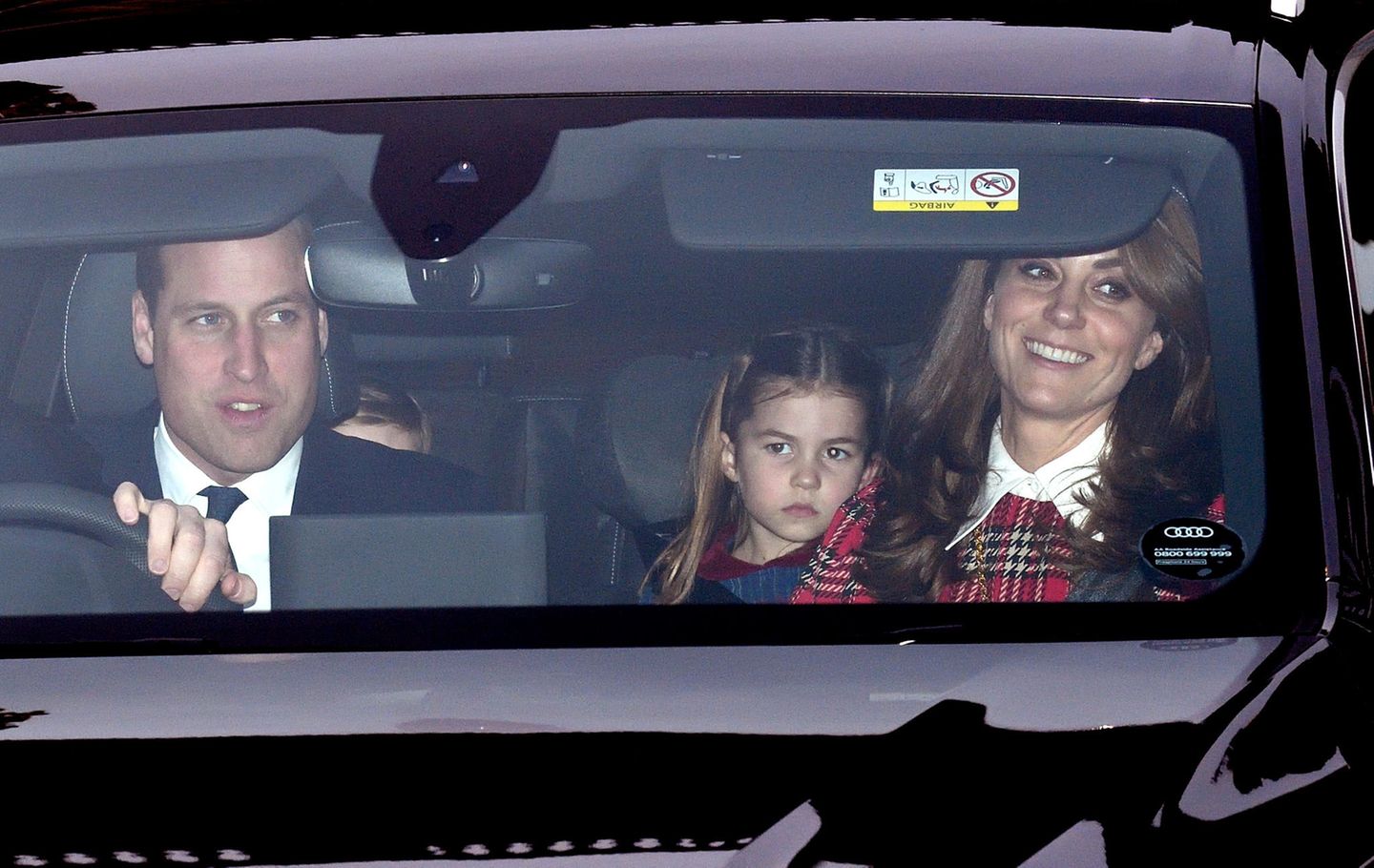 Royale Kinderfotos: Prinzessin Charlotte im Auto