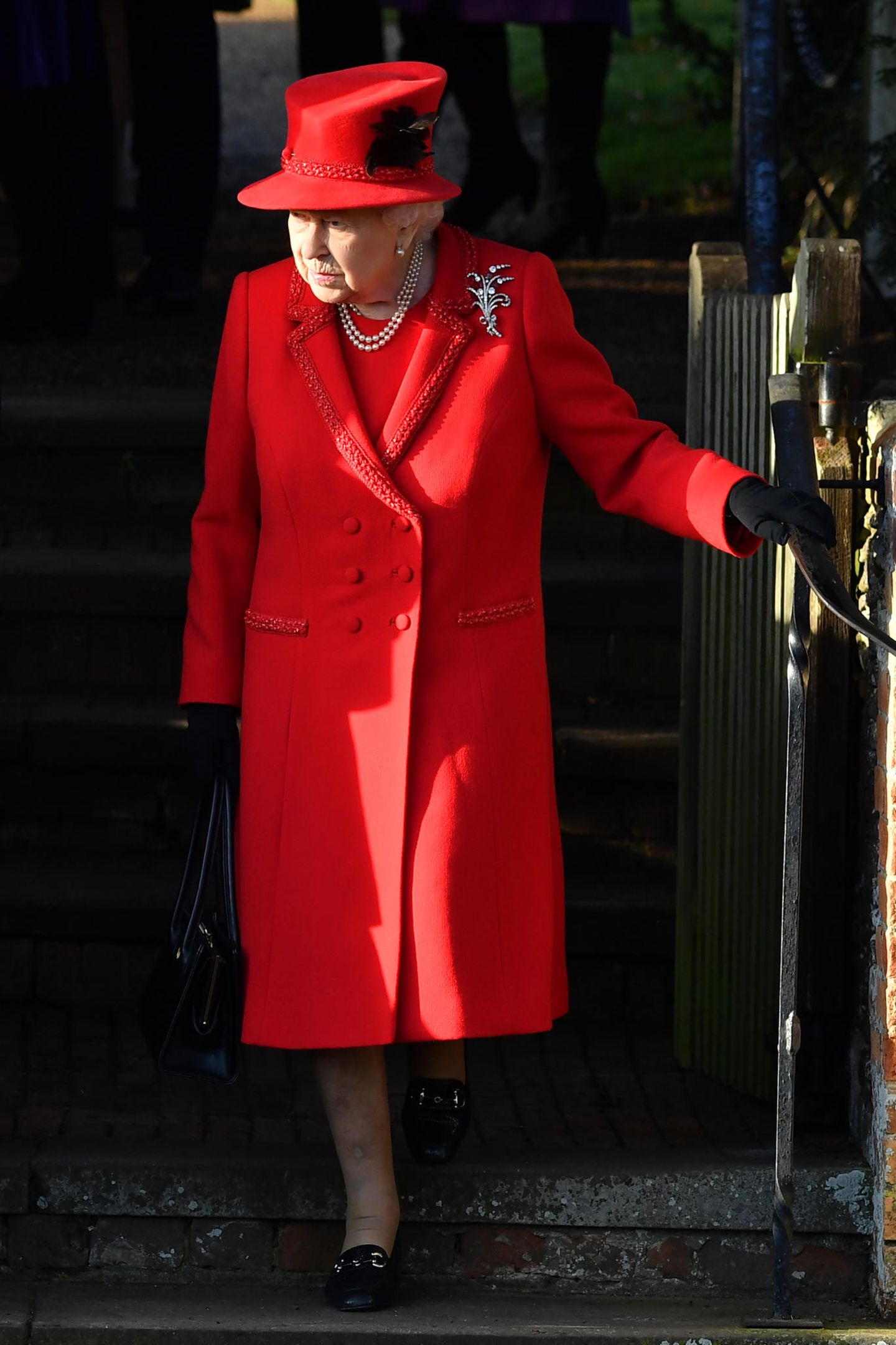 Weihnachten bei den Royals: Königin Elisabeth in rot