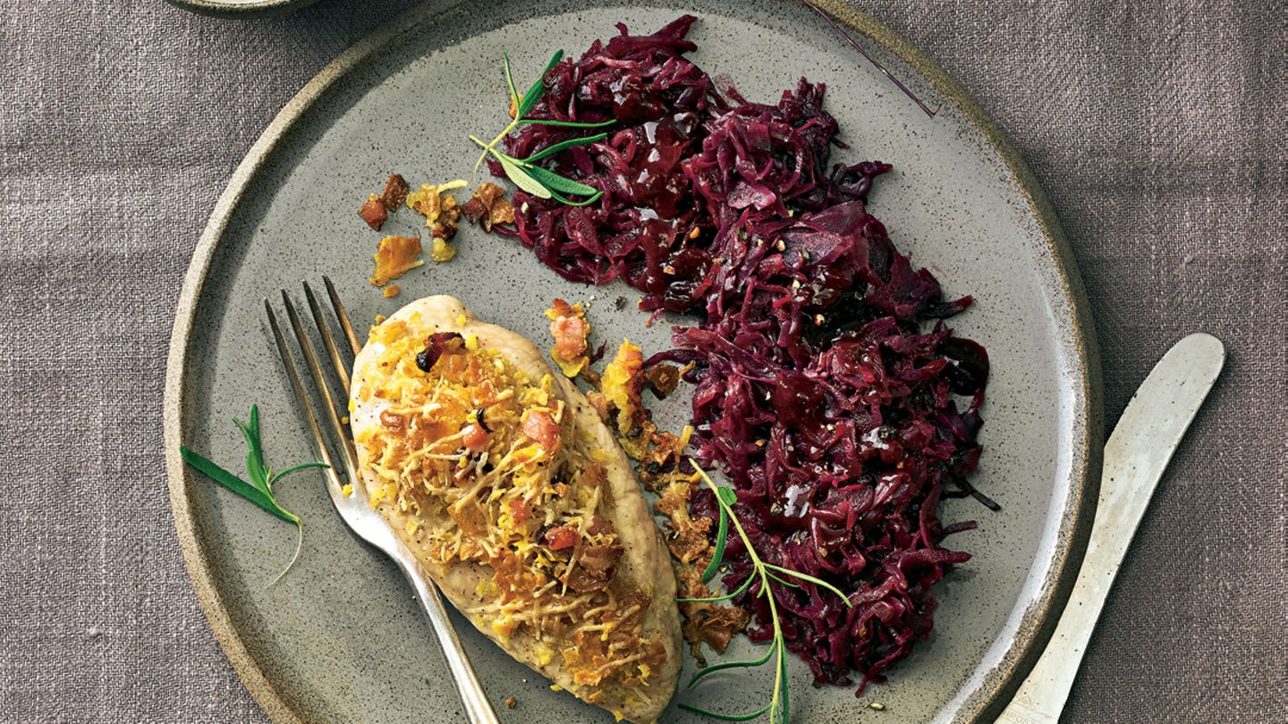 Knusperhähnchen mit Rotkohl | BRIGITTE.de