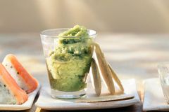 Guacamole von grünem Spargel Guacamole von grünem Spargel