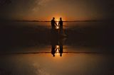 Die besten Hochzeitsfotos der Welt von 2019: Brautpaar vor Sonnenuntergang
