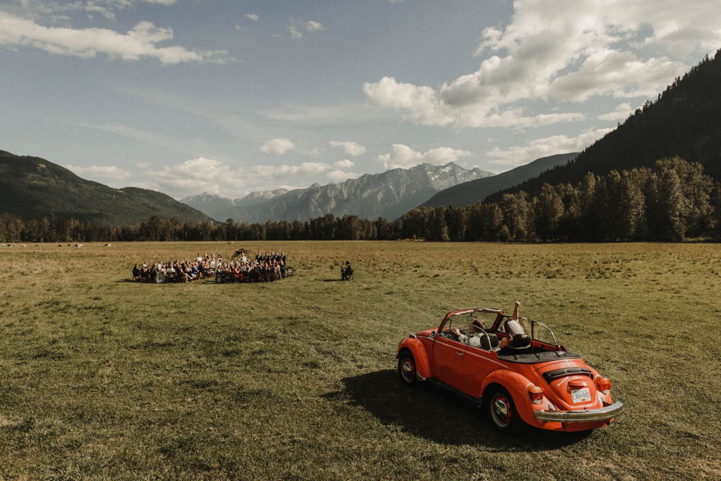 Die besten Hochzeitsfotos der Welt von 2019: Hochzeitspaar im Auto