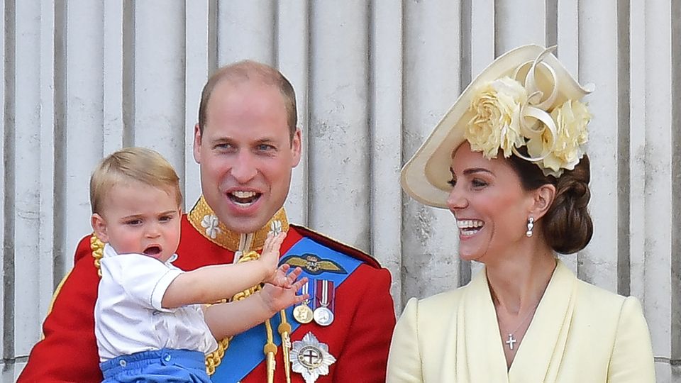 Herzogin Kate und Prinz William mit Kindern