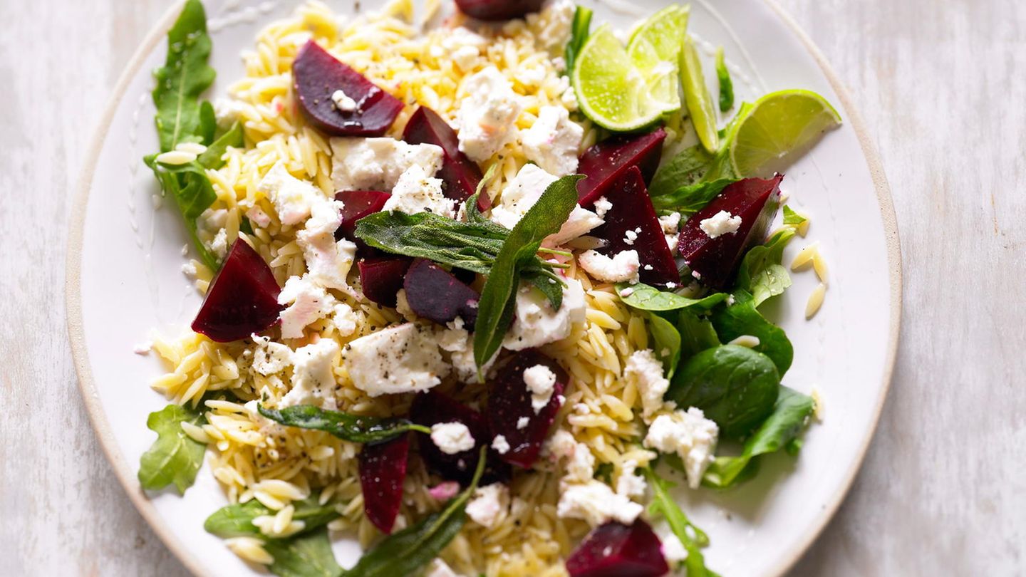 Nudelsalat mit Roter Bete | BRIGITTE.de