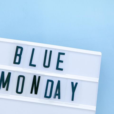 Lightbox mit Blue Monday-Schriftzug