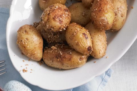 Sesam-Kartoffeln