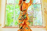 Blumenprints: Modischer Blütenzauber fürs Frühjahr: Maxi-Kleid mit Volants