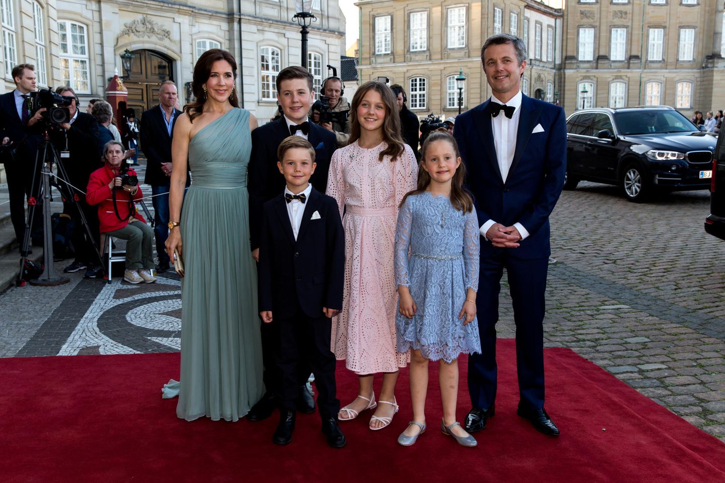 Prinzessin Mary + Prinz Frederik mit ihren Kindern