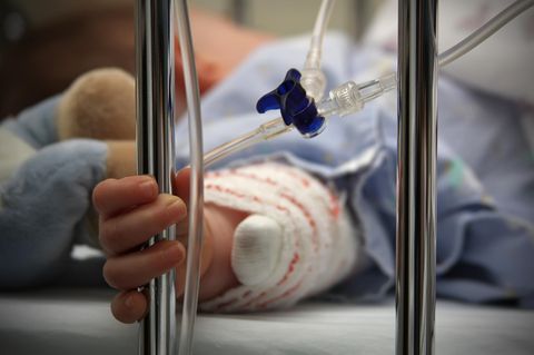 Lebensrettendes Medikament: Krankes Baby