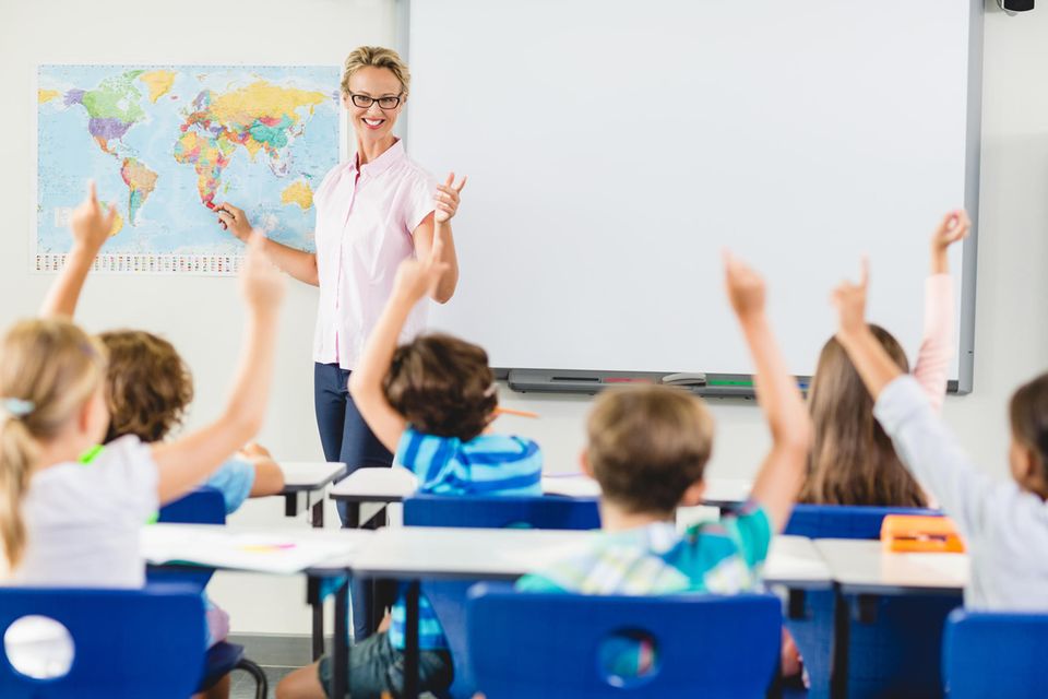 Grundschullehrer Berufsbild Gehalt Ausbildung Brigitte De