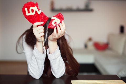 Liebeskummer am Valentinstag: Diese Tipps helfen