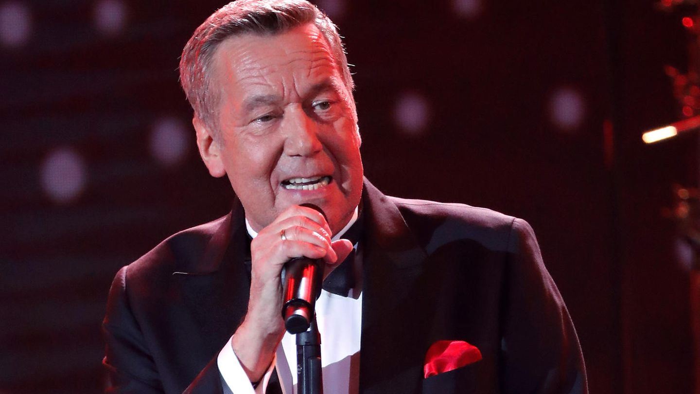 Roland Kaiser Kommt Der Schlagerstar Auf Die Buhne Zuruck Brigitte De