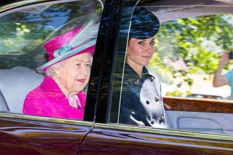 Queen Elizabeth: Was ihre Handtaschen-Position über ihre Laune verrät