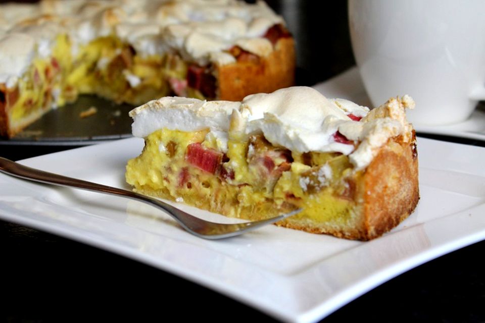 Rhabarberkuchen mit Baiser Rhabarberkuchen mit Baiser