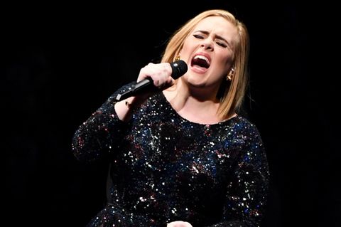 Adele: Spontaner Hochzeits-Auftritt