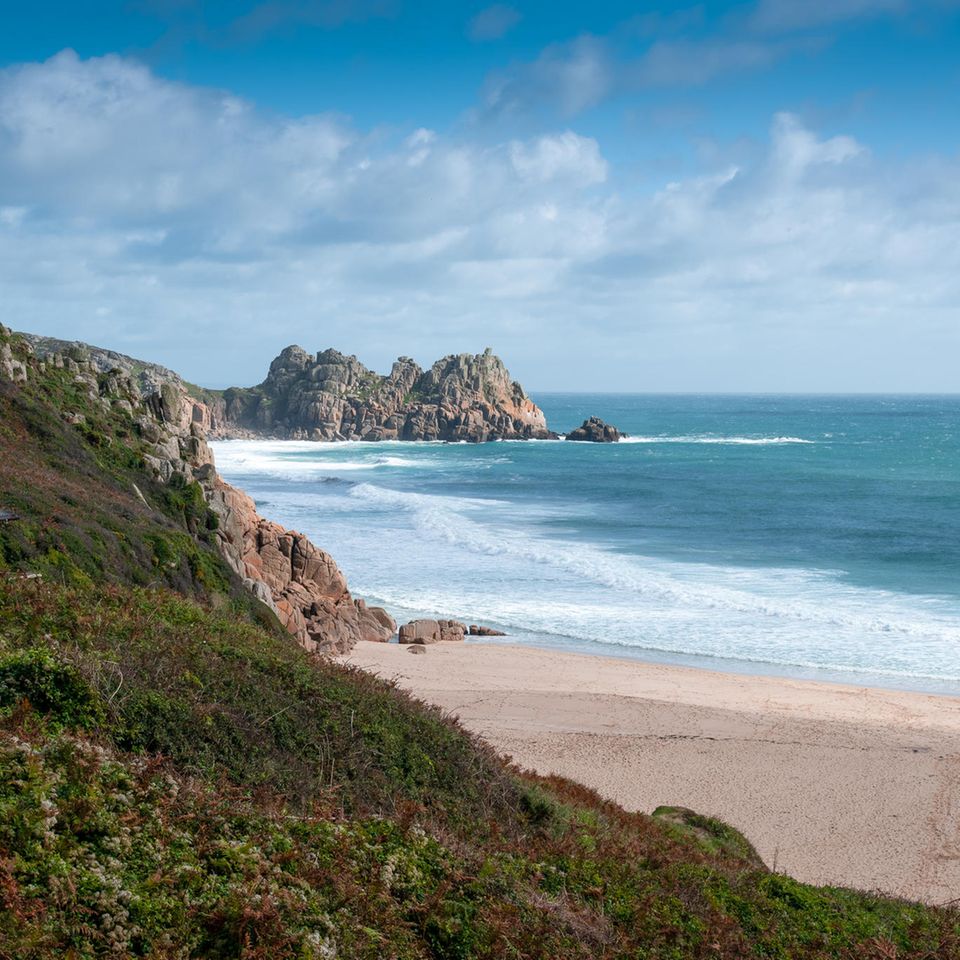 Strand an der Küste von Cornwall
