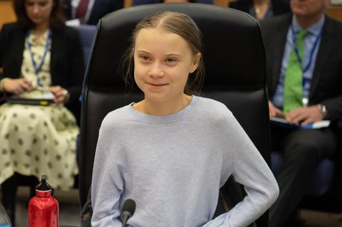 Greta Thunberg: Ölkonzern entschuldigt sich für sexistischen Sticker