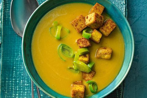 Lauch-Kürbis-Suppe mit Tofu