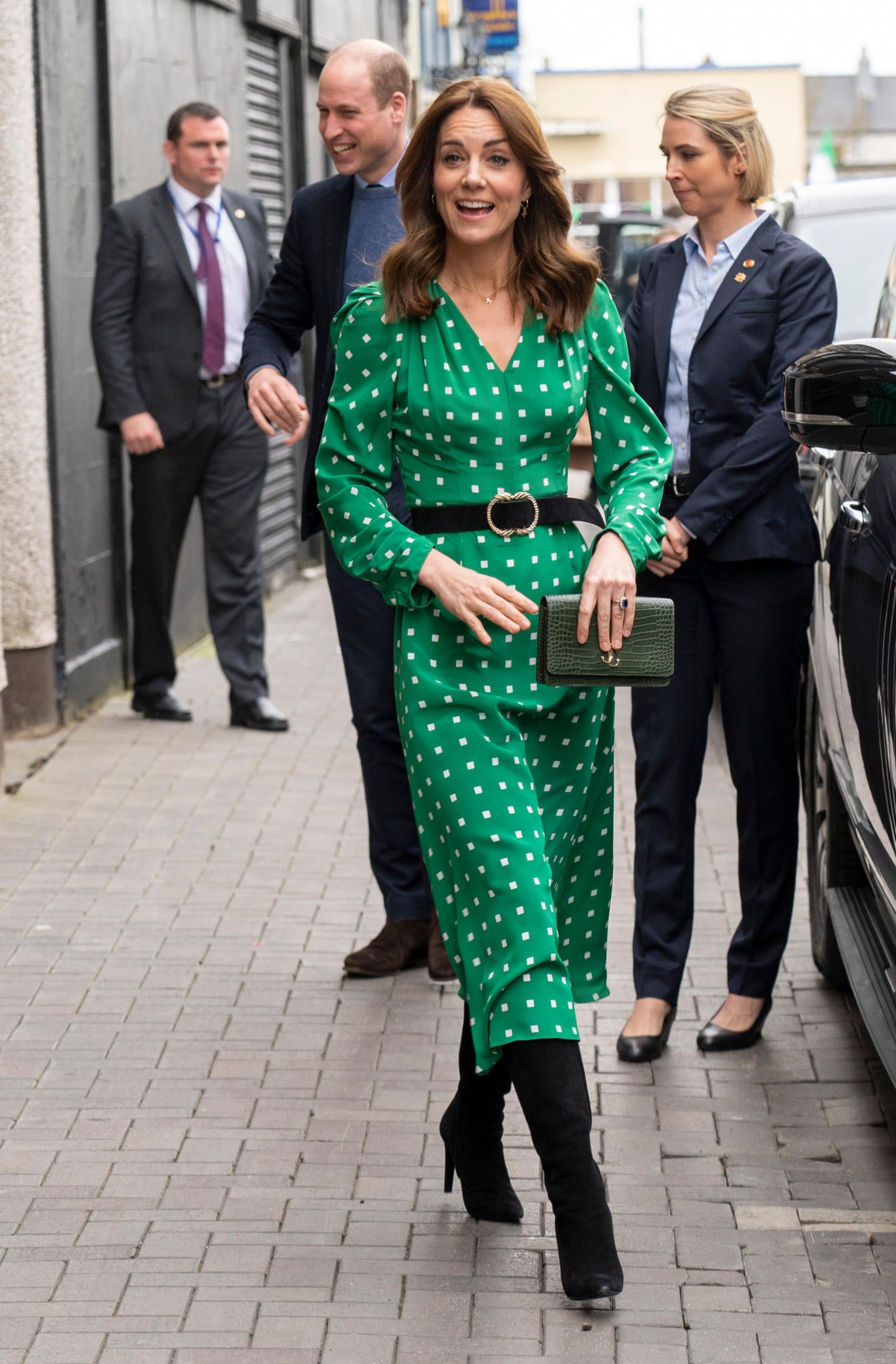 Herzogin Kate: unterwegs im grünen Kleid