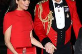 Meghan Markle: ganz in rot mit Prinz Harry unterwegs