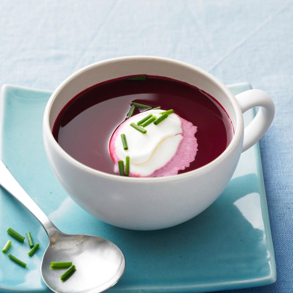 Rote-Bete-Suppe mit Schmand